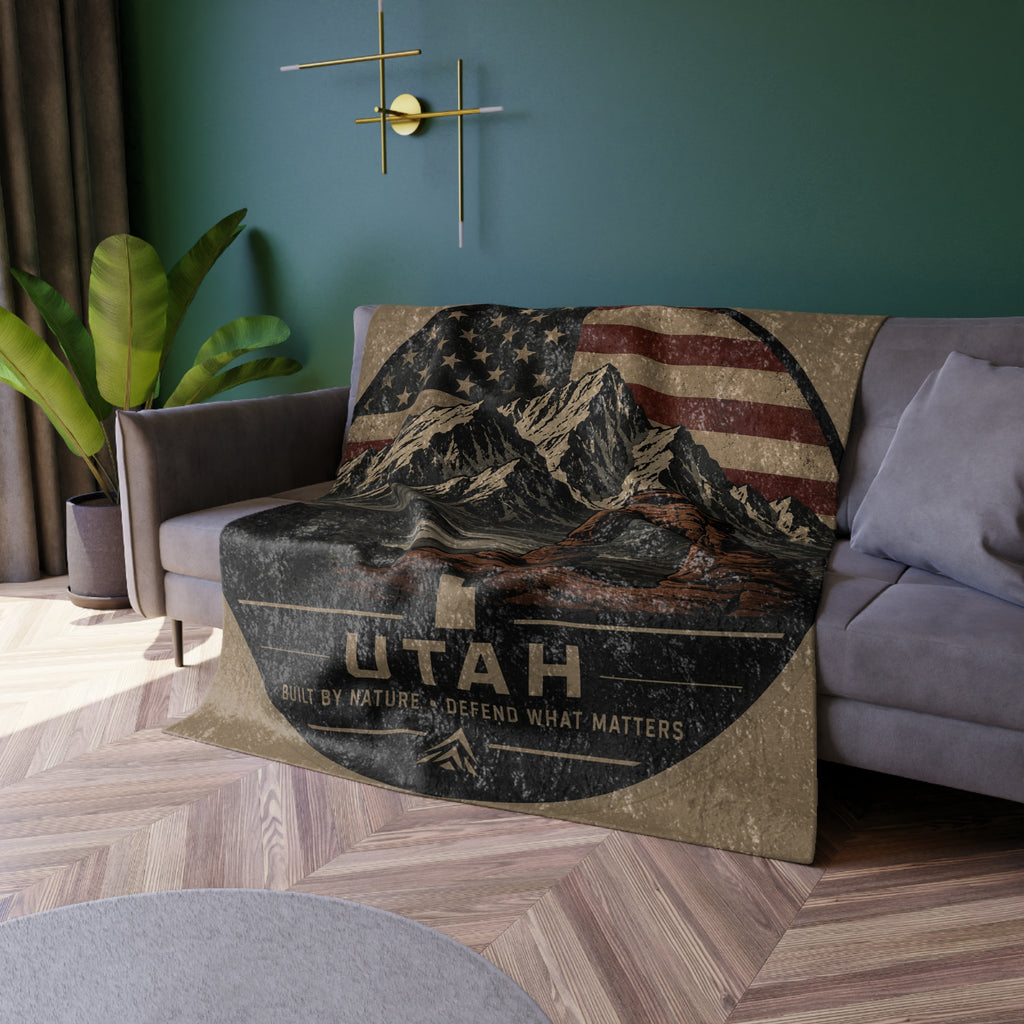 Utah Arch Mountains Circle Crushed Velvet Blanket | American Flag Rustic